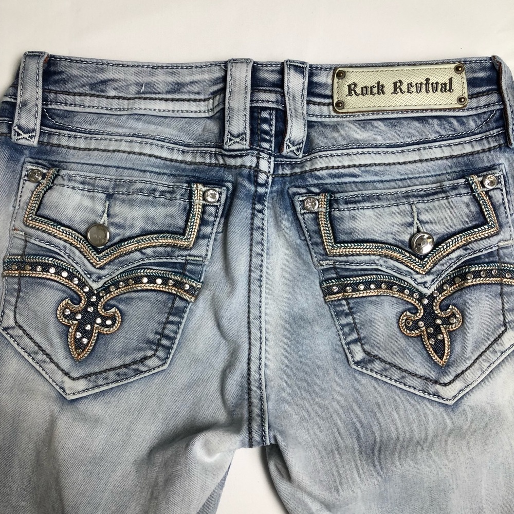 Women’s Rock Revival Raven straight jeans sz 30